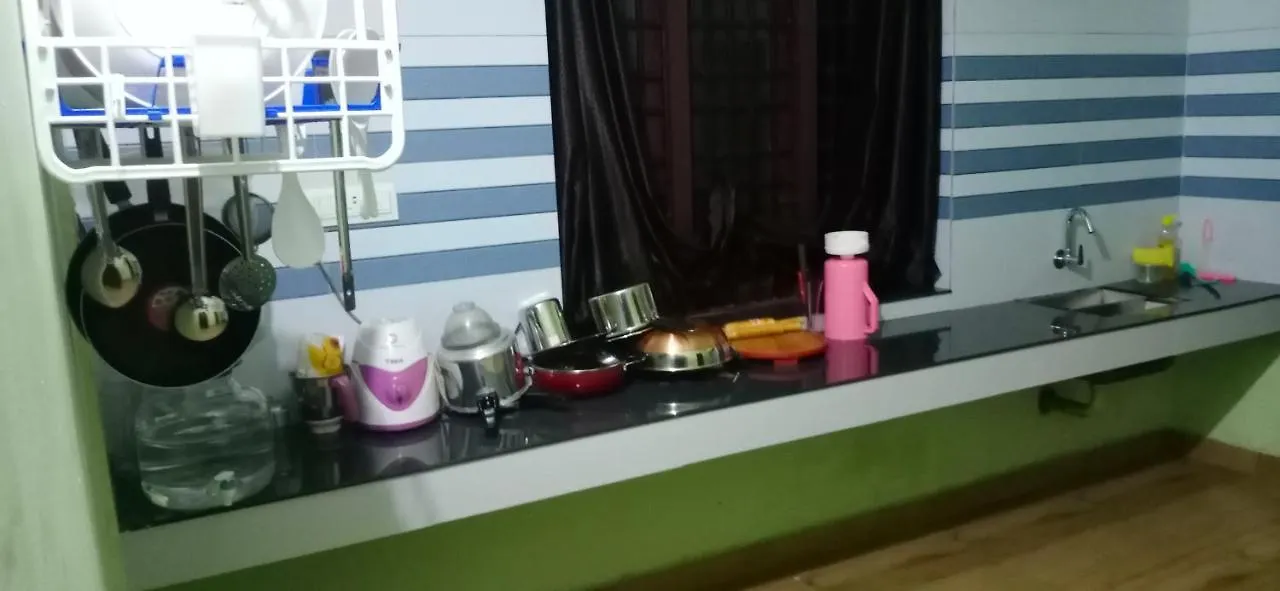 Empire Homestay Калпетта 0*,